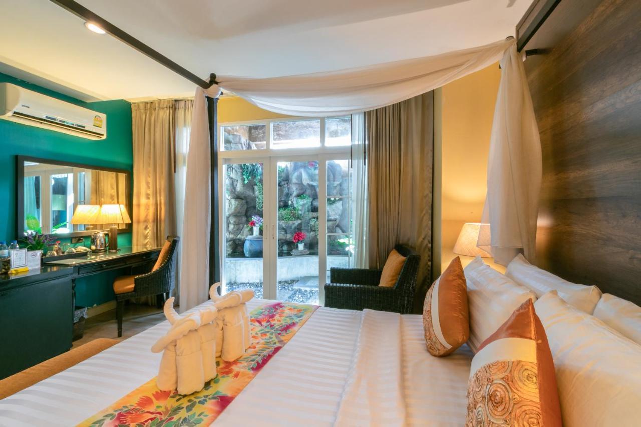 Baan PhuAnda Phuket Hotel Bagian luar foto